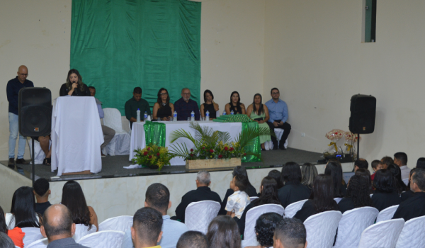 Imagens da Formatura dos Agentes Comunitários de Saúde e Endemias