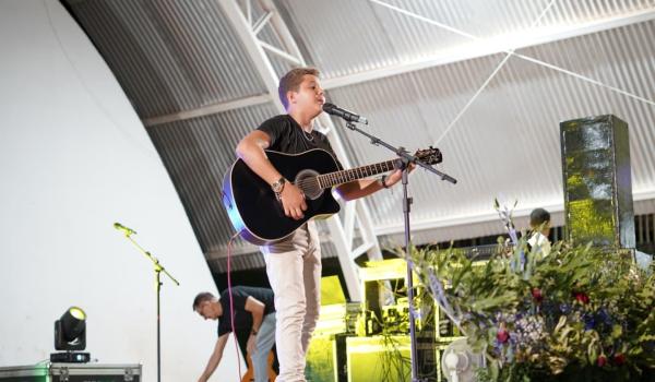 Imagens da Hoje demos início a mais um ano letivo em Iraquara