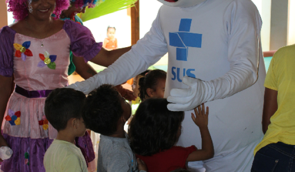 Imagens da Zé Gotinha visita Iraquara