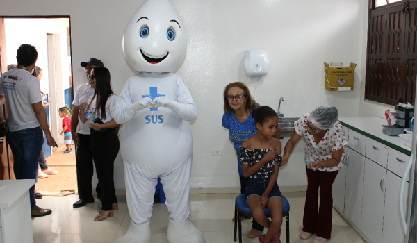 Imagens da Zé Gotinha visita Iraquara