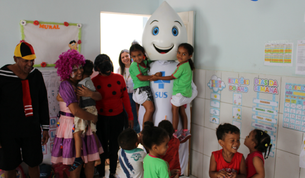 Imagens da Zé Gotinha visita Iraquara