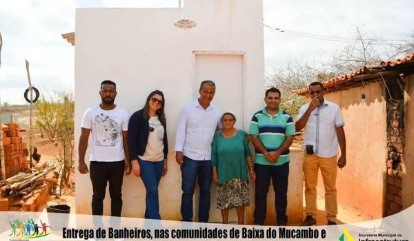Imagens da ENTREGA DE BANHEIROS NAS COMUNIDADES DE BAIXA DO MUCAMBO E SONHEM.