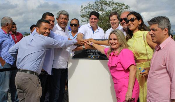 Imagens da Governador da Bahia inaugura obras em Iraquara