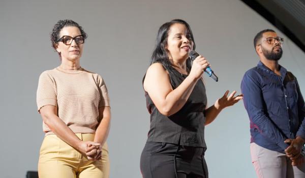 Imagens da Hoje demos início a mais um ano letivo em Iraquara