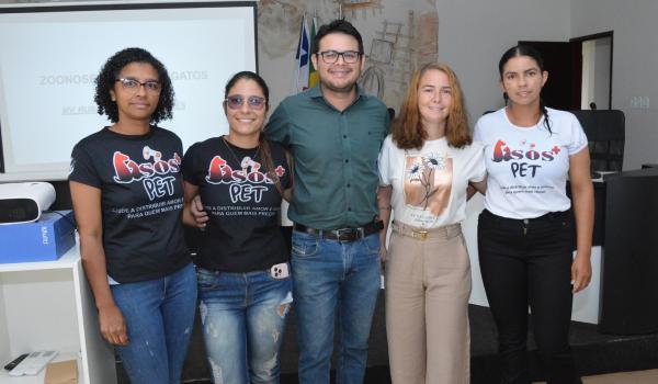 Imagens da Capacitação sobre Zoonoses reúne agentes comunitários de saúde em Iraquara