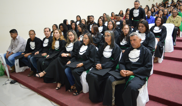 Imagens da Formatura dos Agentes Comunitários de Saúde e Endemias