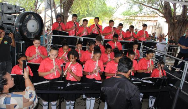 Imagens da Governador da Bahia inaugura obras em Iraquara