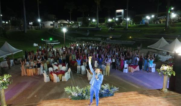 Imagens da Hoje demos início a mais um ano letivo em Iraquara