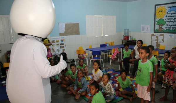 Imagens da Zé Gotinha visita Iraquara