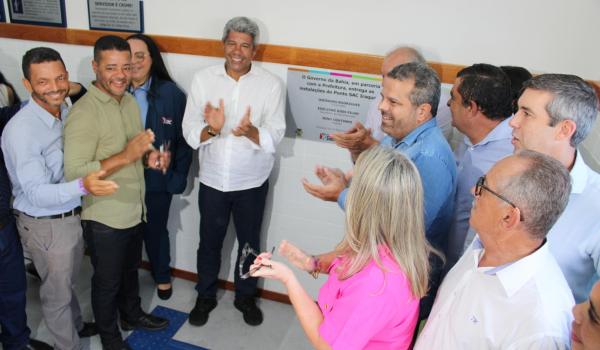 Imagens da Governador da Bahia inaugura obras em Iraquara