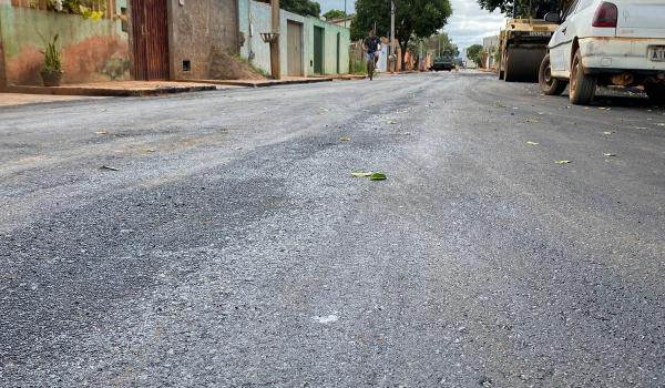 Prefeitura de Iraquara inicia pavimentação asfáltica de ruas na cidade